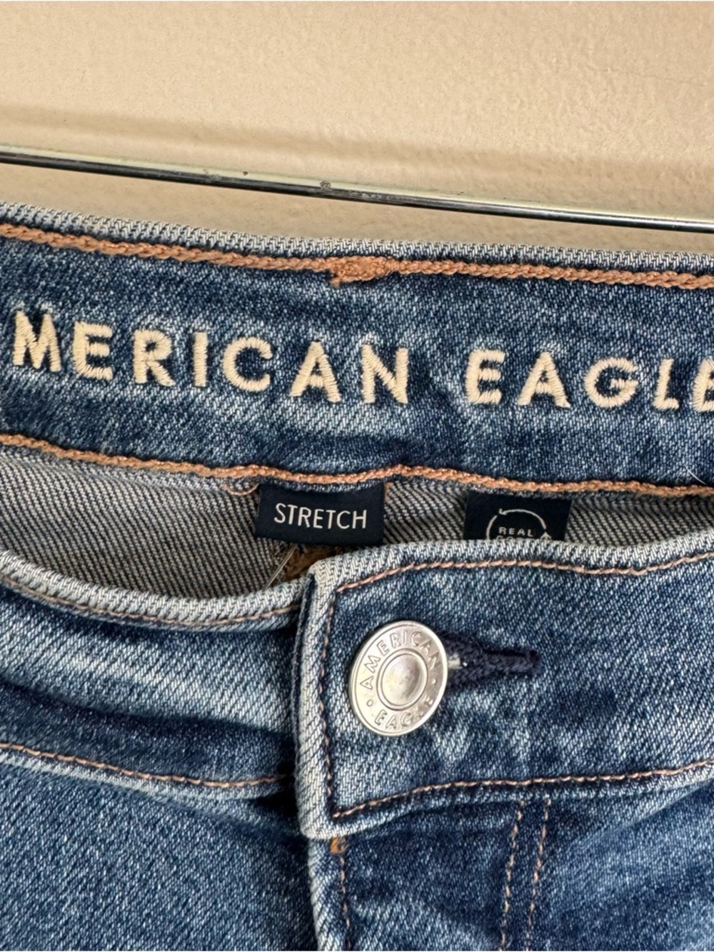 American Eagle Super High Rise Baggy Straight Leg Cargo Jeans Stretch Sz 12 NEW - Picture 8 of 11